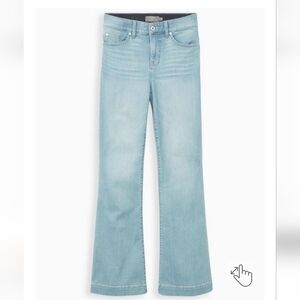 New Torrid Bombshell Flare Jeans Retro Premium Stretch High-Rise Jean Size 12
